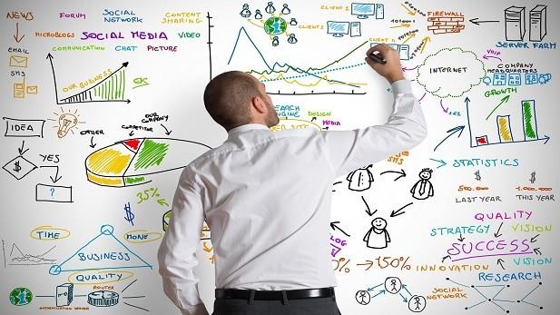 o que faz um consultor de marketing digital